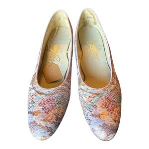 Vintage ‘Tapestry’ leather heels